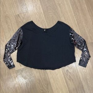 Free People Slouchy Washed Gray Crop Top with Iridescent Sequin Sleeves Size XS